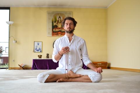 Prana Yoga und geistiges Heilen